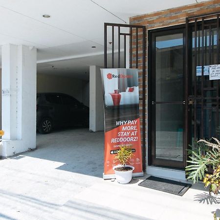 Reddoorz Near Sm Bicutan Hotel Paranaque City Kültér fotó