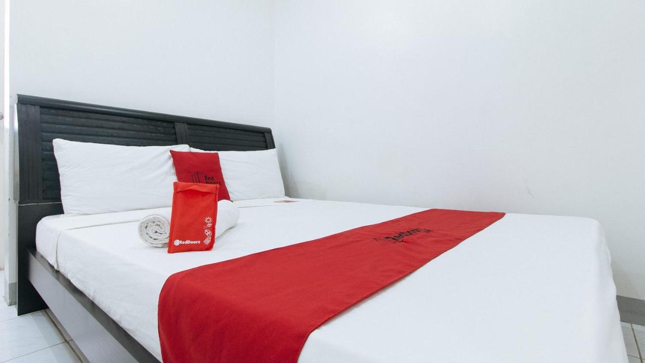 Reddoorz Near Sm Bicutan Hotel Paranaque City Kültér fotó