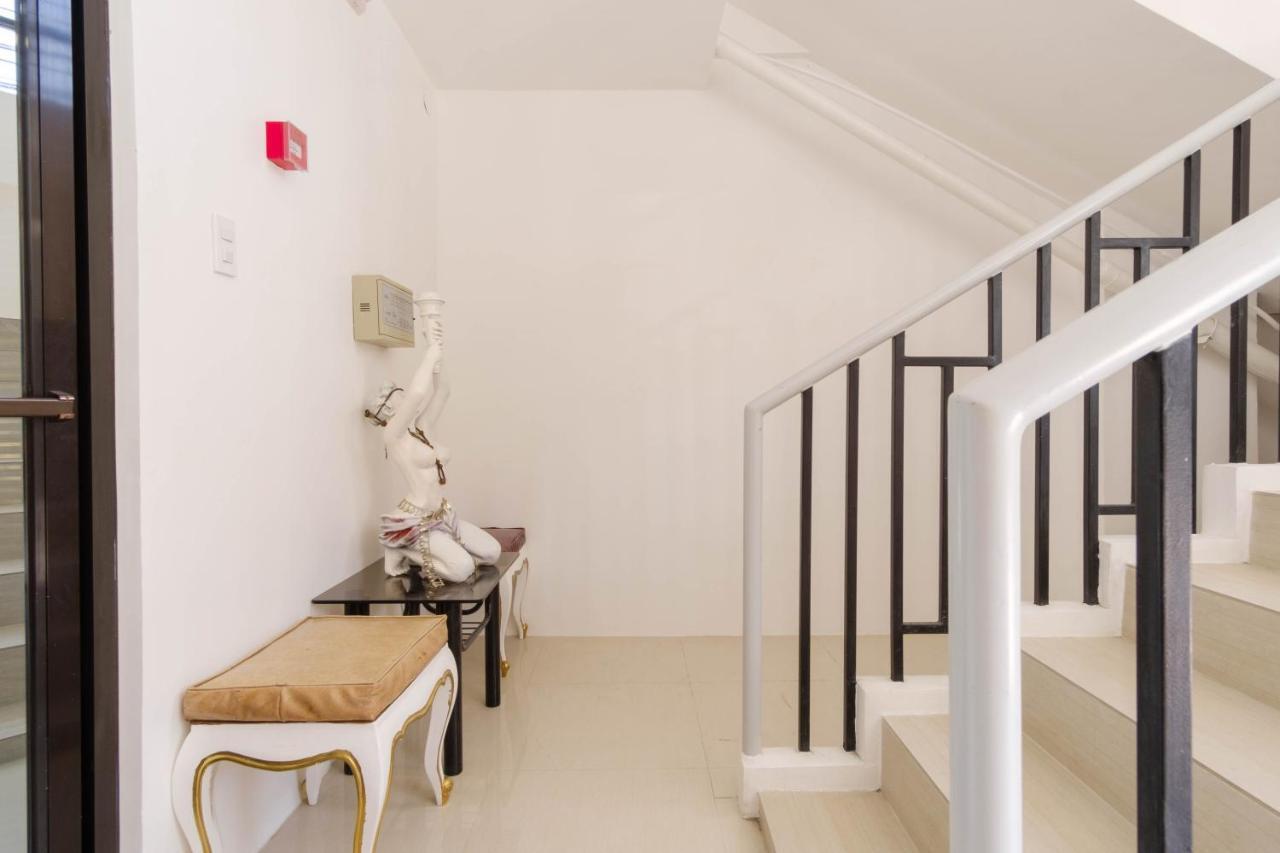 Reddoorz Near Sm Bicutan Hotel Paranaque City Kültér fotó